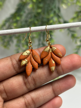 Load image into Gallery viewer, Orange Spice Leaf
