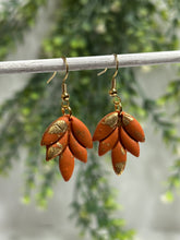 Load image into Gallery viewer, Orange Spice Leaf
