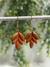 Load image into Gallery viewer, Orange Spice Leaf

