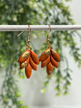 Load image into Gallery viewer, Orange Spice Leaf
