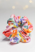 Load image into Gallery viewer, Spring Floral Scrunchie
